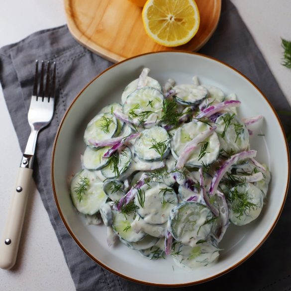 tzatziki sause cucumber salad greek yogurt sauce